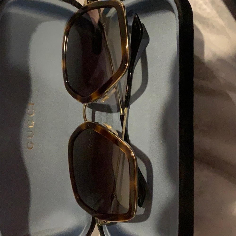 Gucci sunglasses
